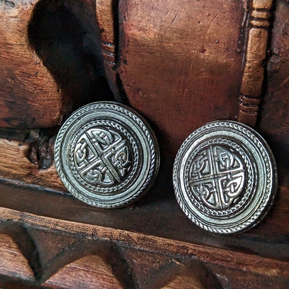 2PCS💥1980-1992💥💯GIVENCHY NECKLACE AND VINTAGE LOGO DISC EARRINGS - Picture 4 of 11